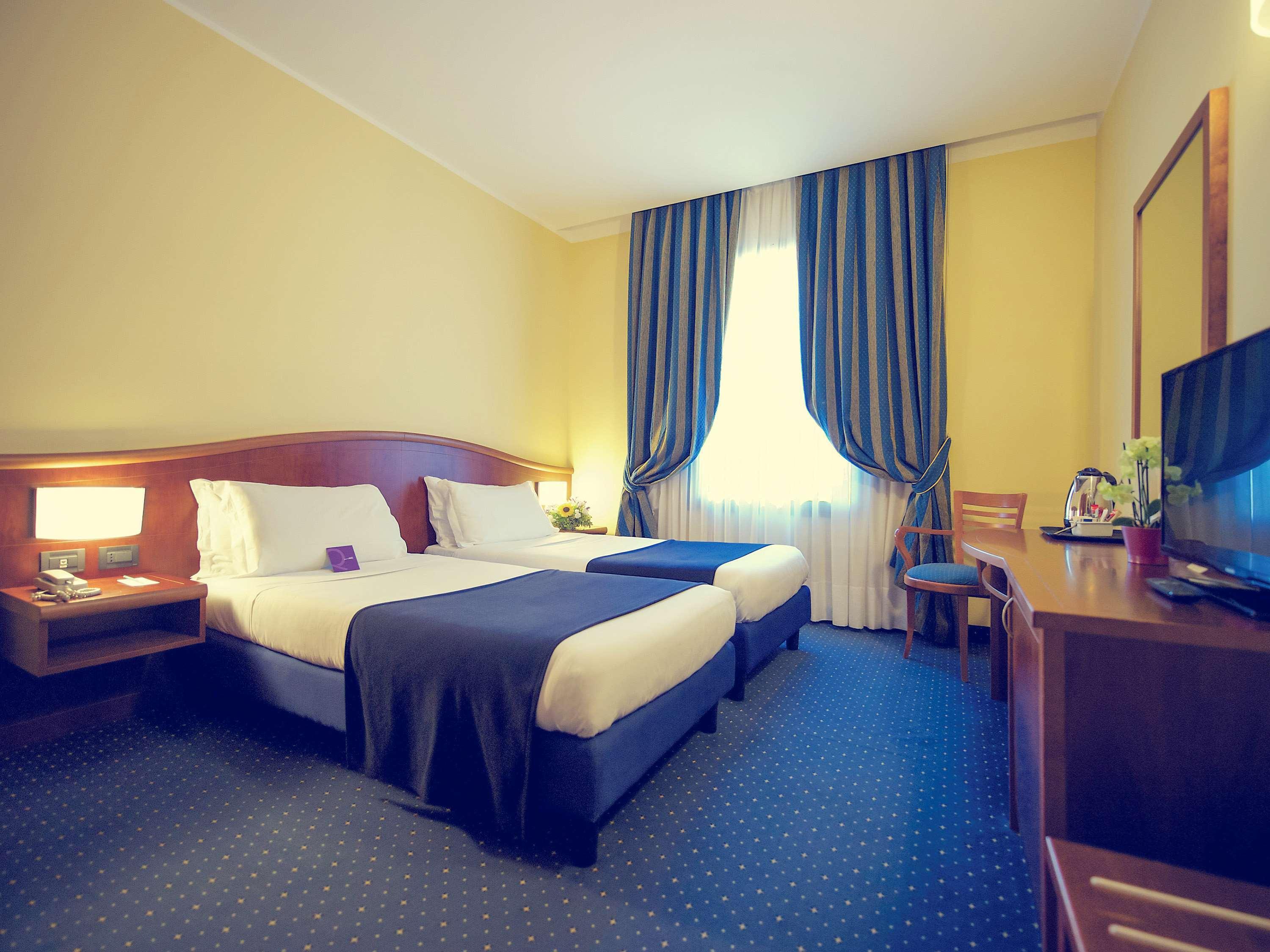 Mercure Genova San Biagio Экстерьер фото