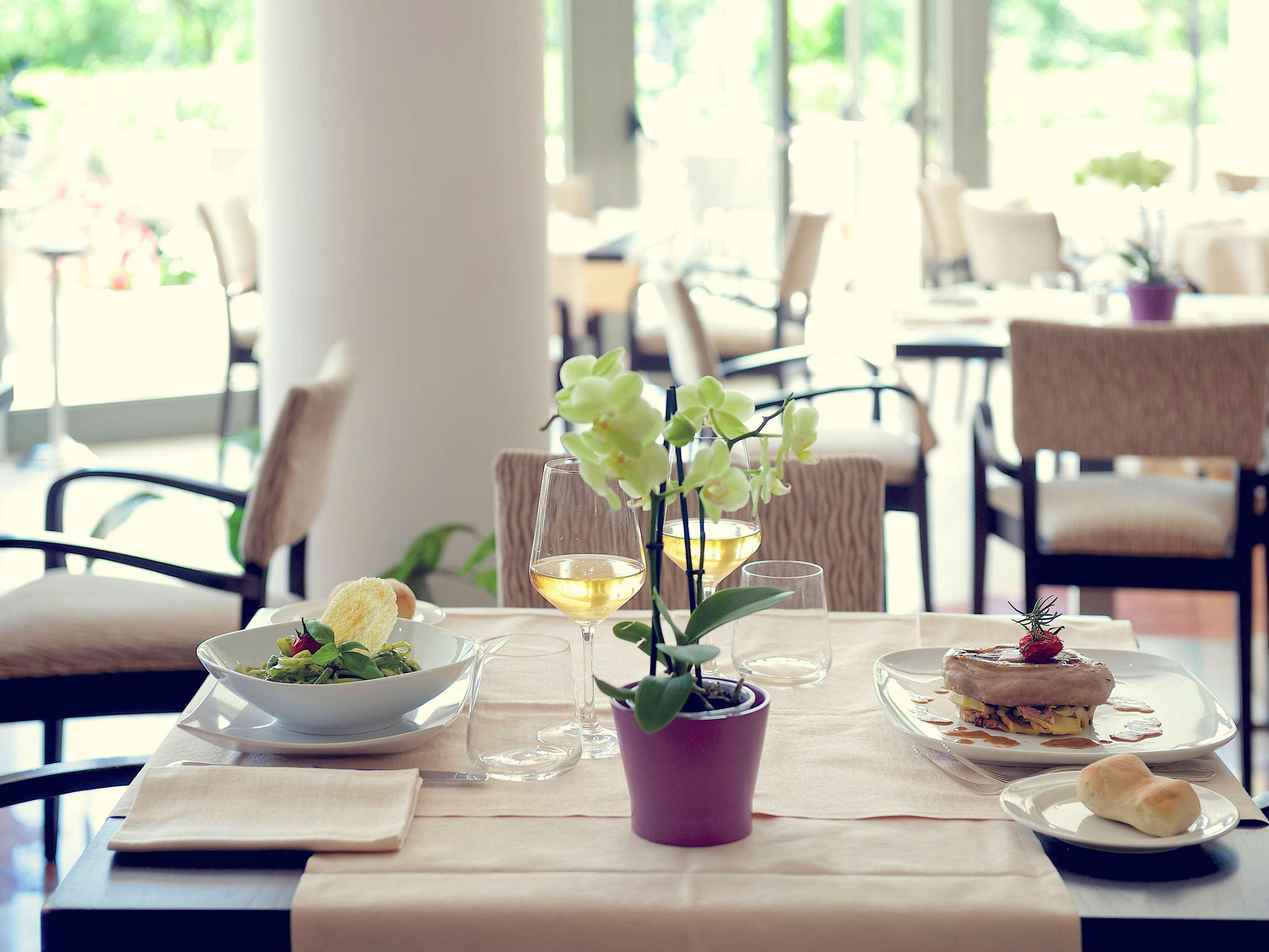 Mercure Genova San Biagio Экстерьер фото