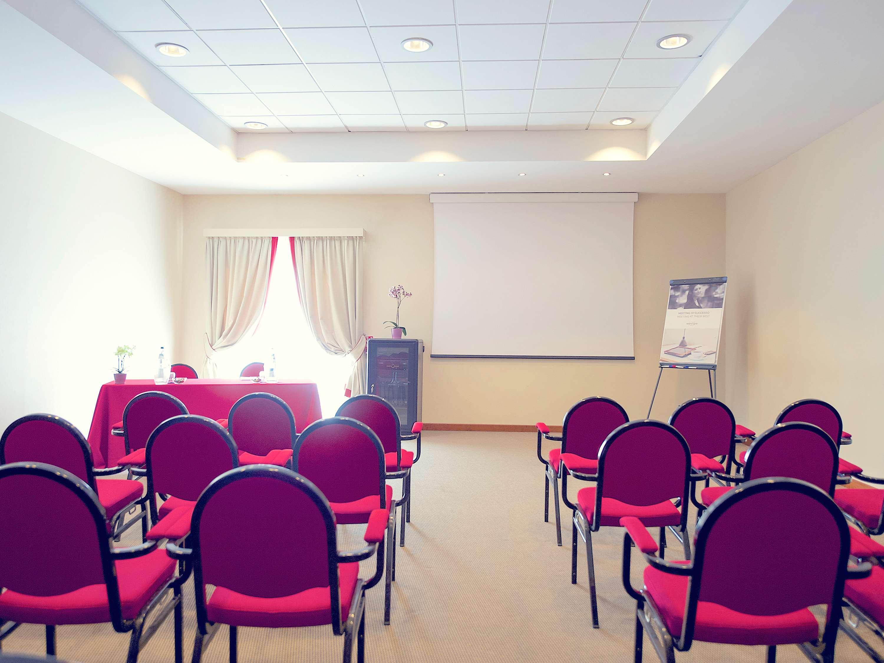 Mercure Genova San Biagio Экстерьер фото