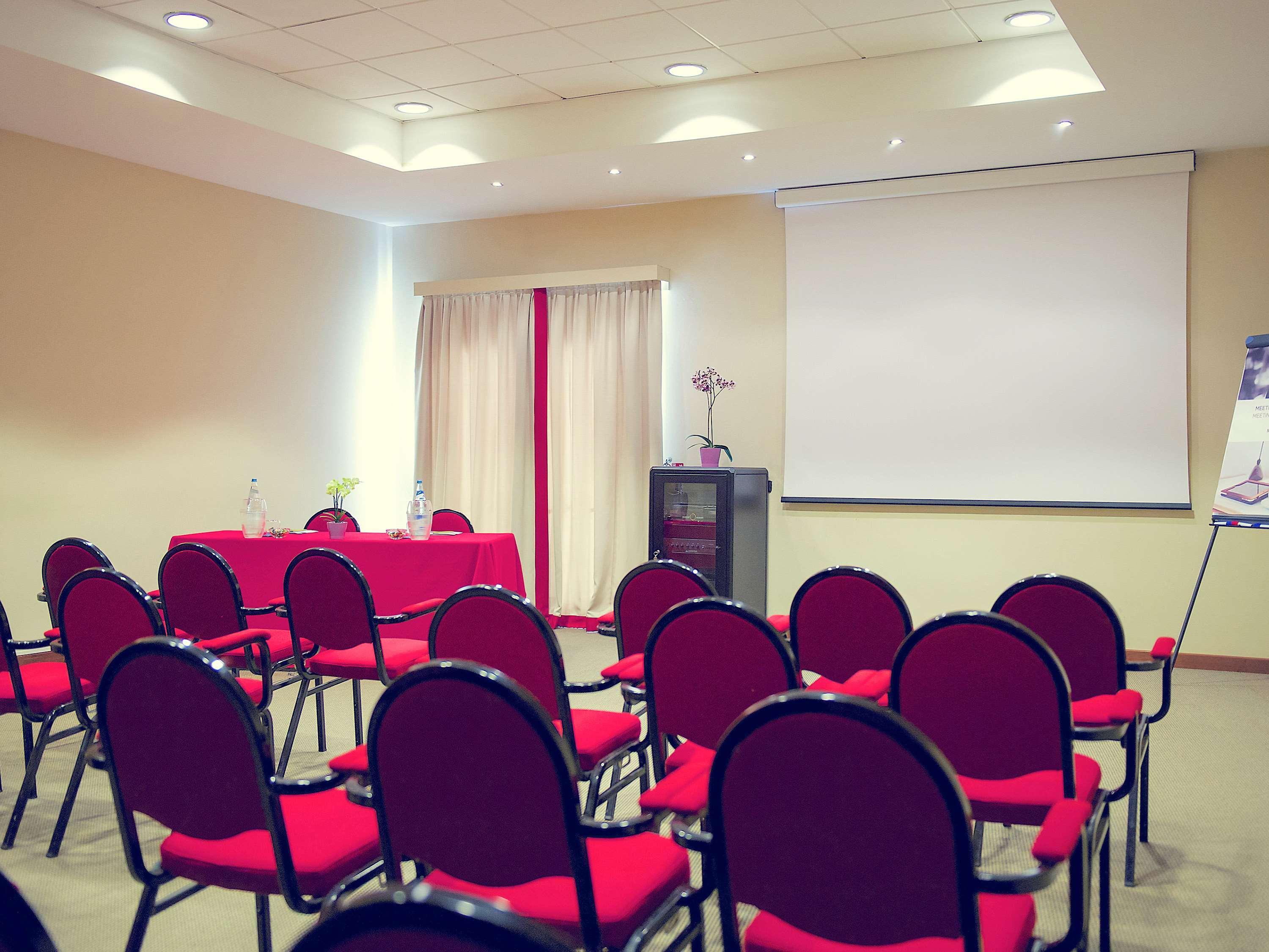 Mercure Genova San Biagio Экстерьер фото