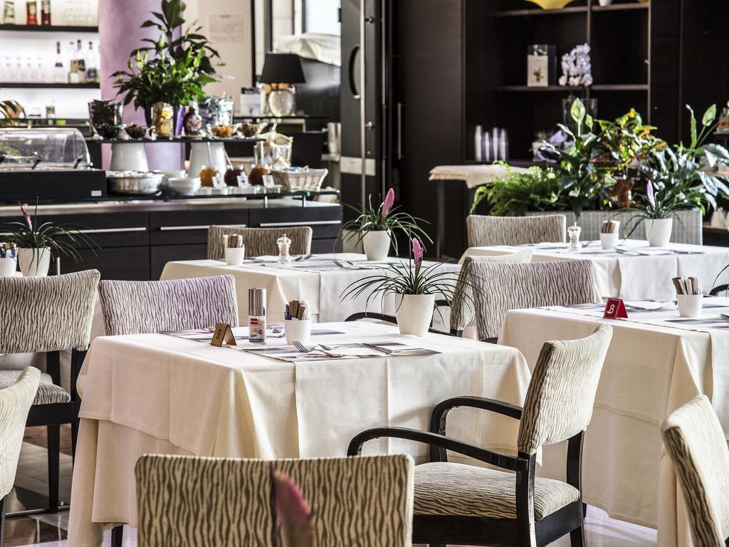 Mercure Genova San Biagio Экстерьер фото