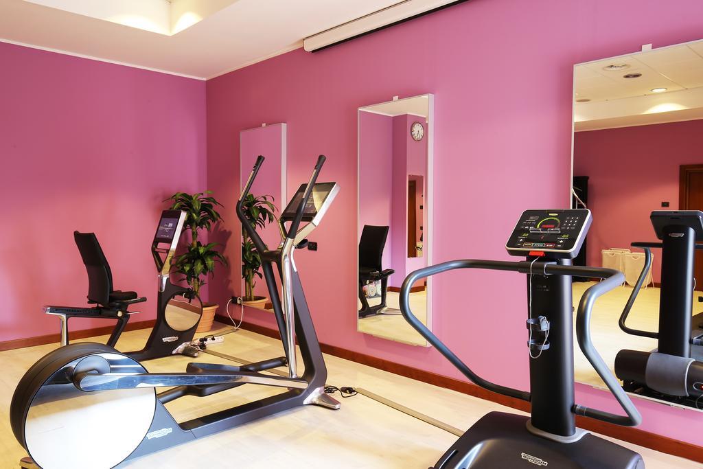 Mercure Genova San Biagio Экстерьер фото