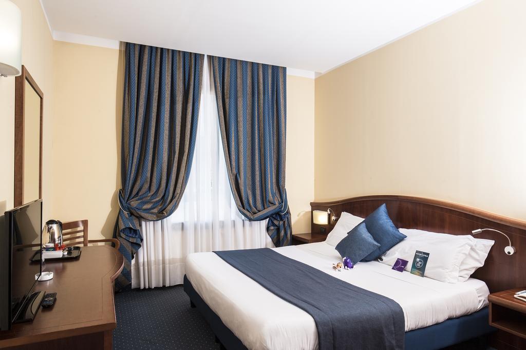 Mercure Genova San Biagio Экстерьер фото