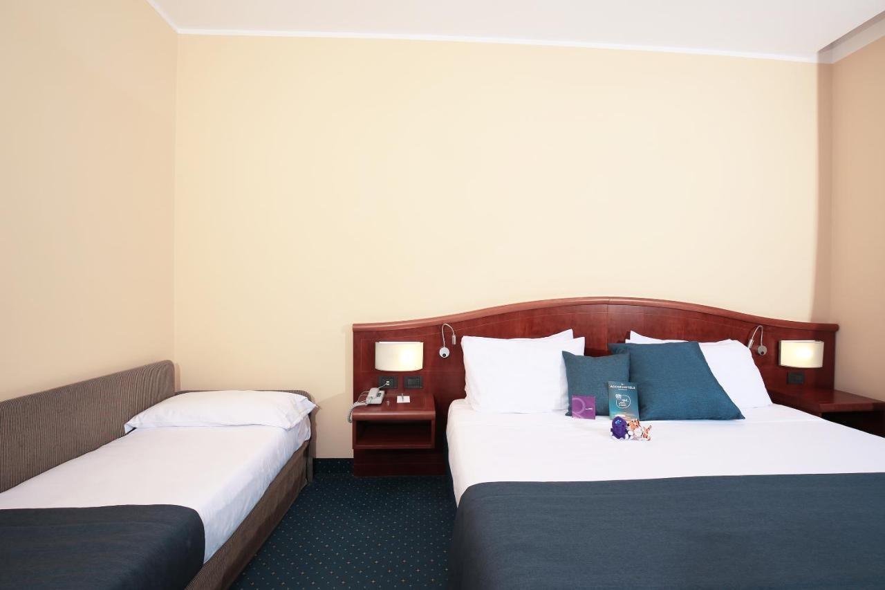 Mercure Genova San Biagio Экстерьер фото